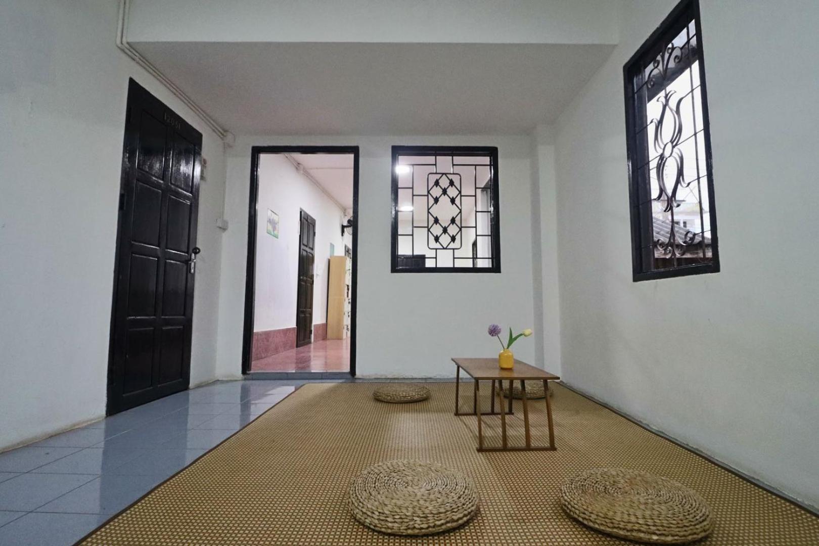 Lucky Hostel Luang Prabang Exteriör bild